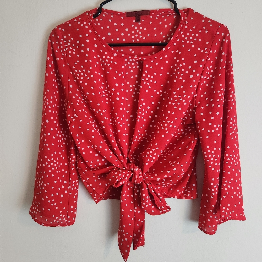 Buckle Red by BKE Polka Dot Tie Front Top Size S